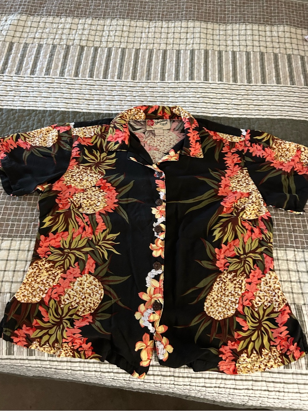 Hilo Hattie Pineapple Print Shirt